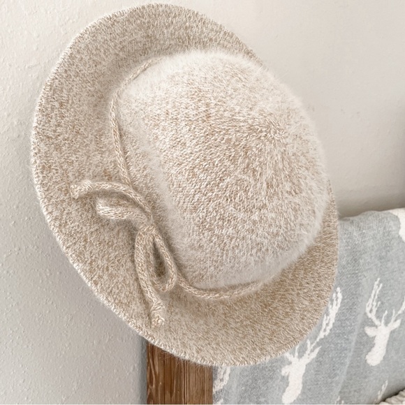 Angora Blend Winter Women’s Hat - Picture 1 of 7